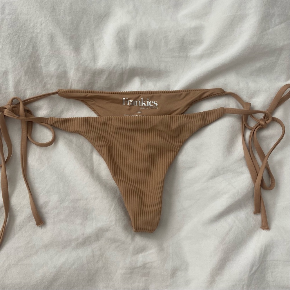 Frankie’s Bikinis Bottoms